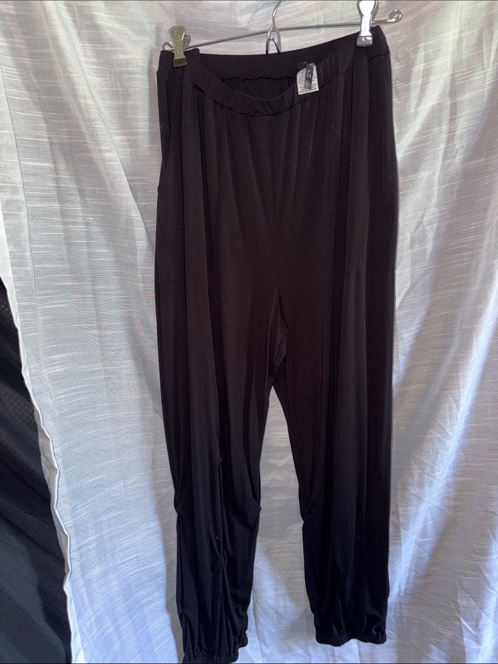 Women's Black Elastic-Waist Harem Track Pants